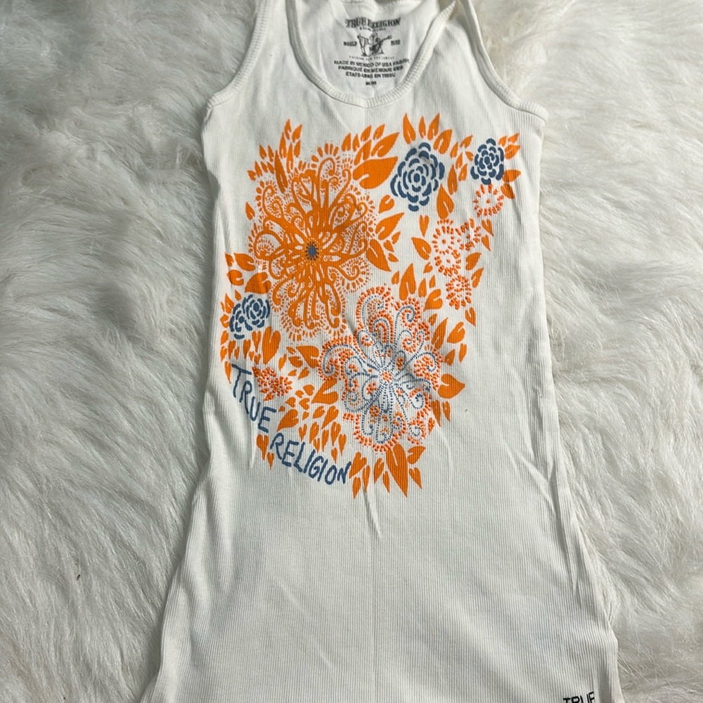 Womens true religion tank size md. Excellent condition.